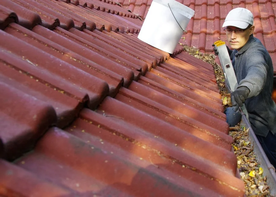 Signs You Need Professional Gutter Cleaning Services Stroudsburg, PA